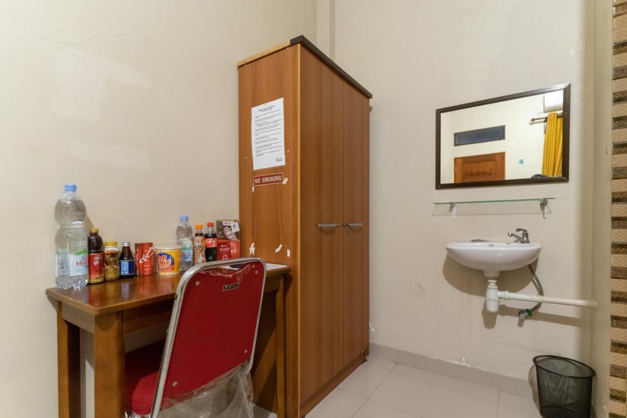 Reddoorz At Joyce Guest House ميدان المظهر الخارجي الصورة