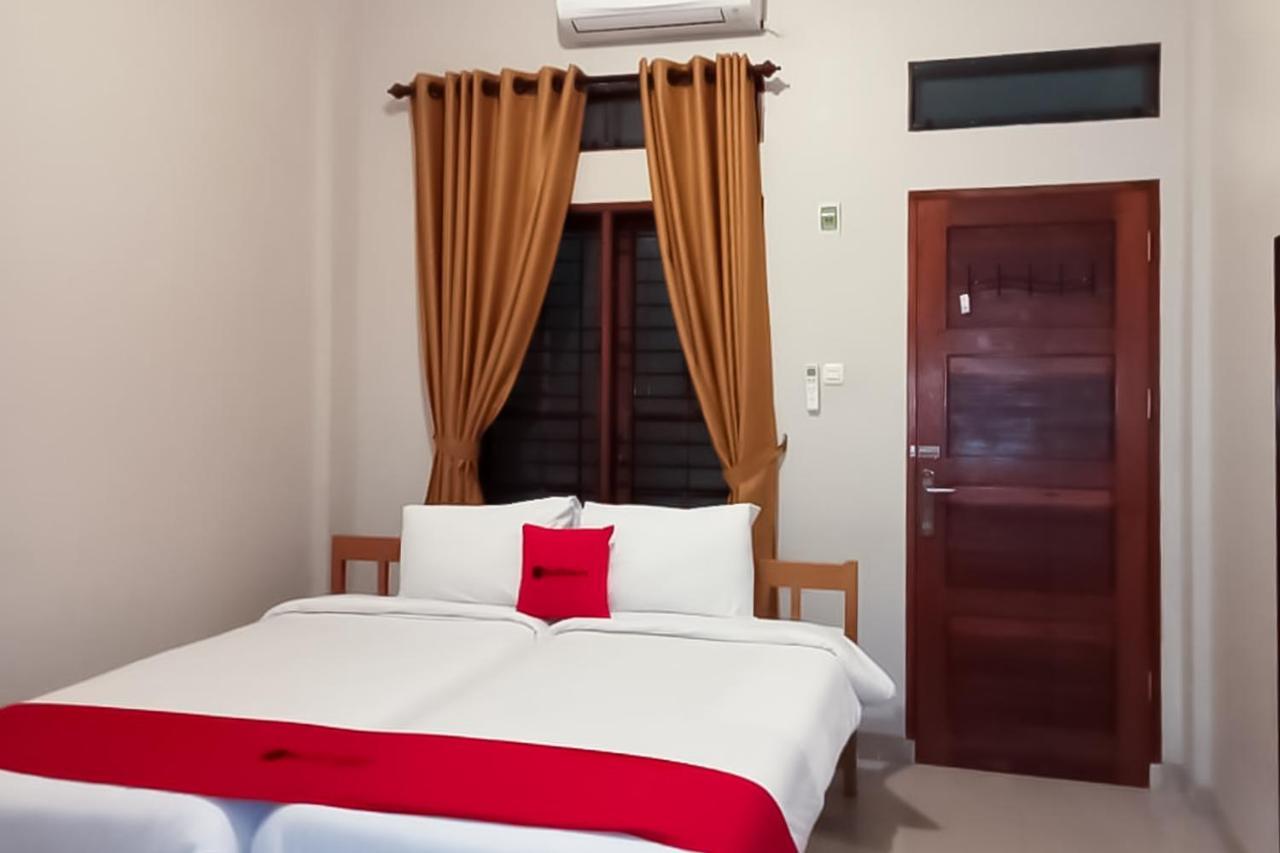 Reddoorz At Joyce Guest House ميدان المظهر الخارجي الصورة