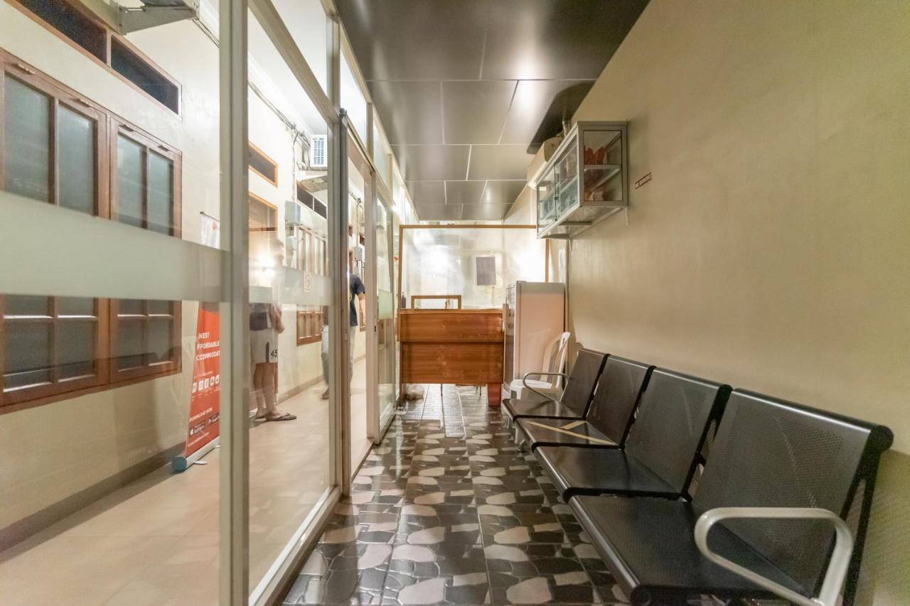 Reddoorz At Joyce Guest House ميدان المظهر الخارجي الصورة
