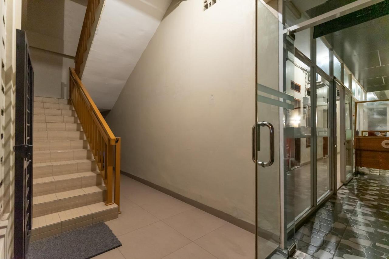 Reddoorz At Joyce Guest House ميدان المظهر الخارجي الصورة