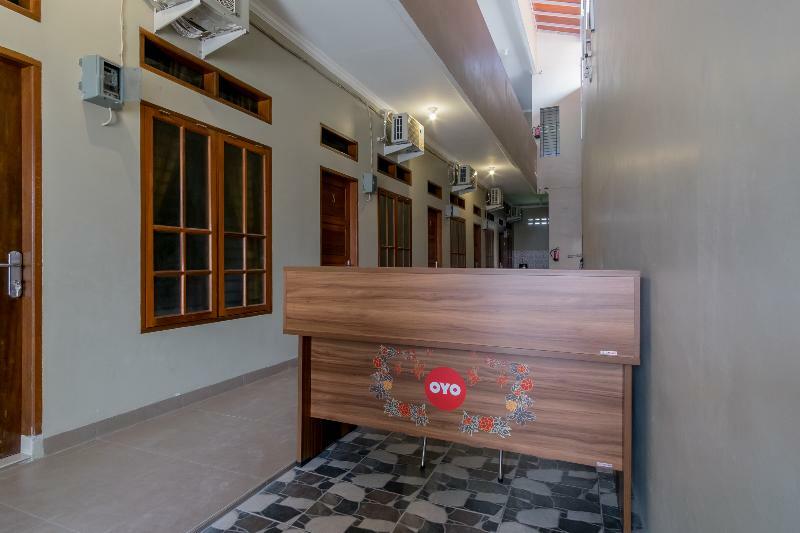 Reddoorz At Joyce Guest House ميدان المظهر الخارجي الصورة